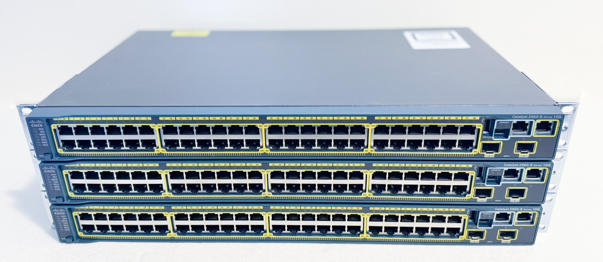 3x Omrežno stikalo Cisco Catalyst 2960-S