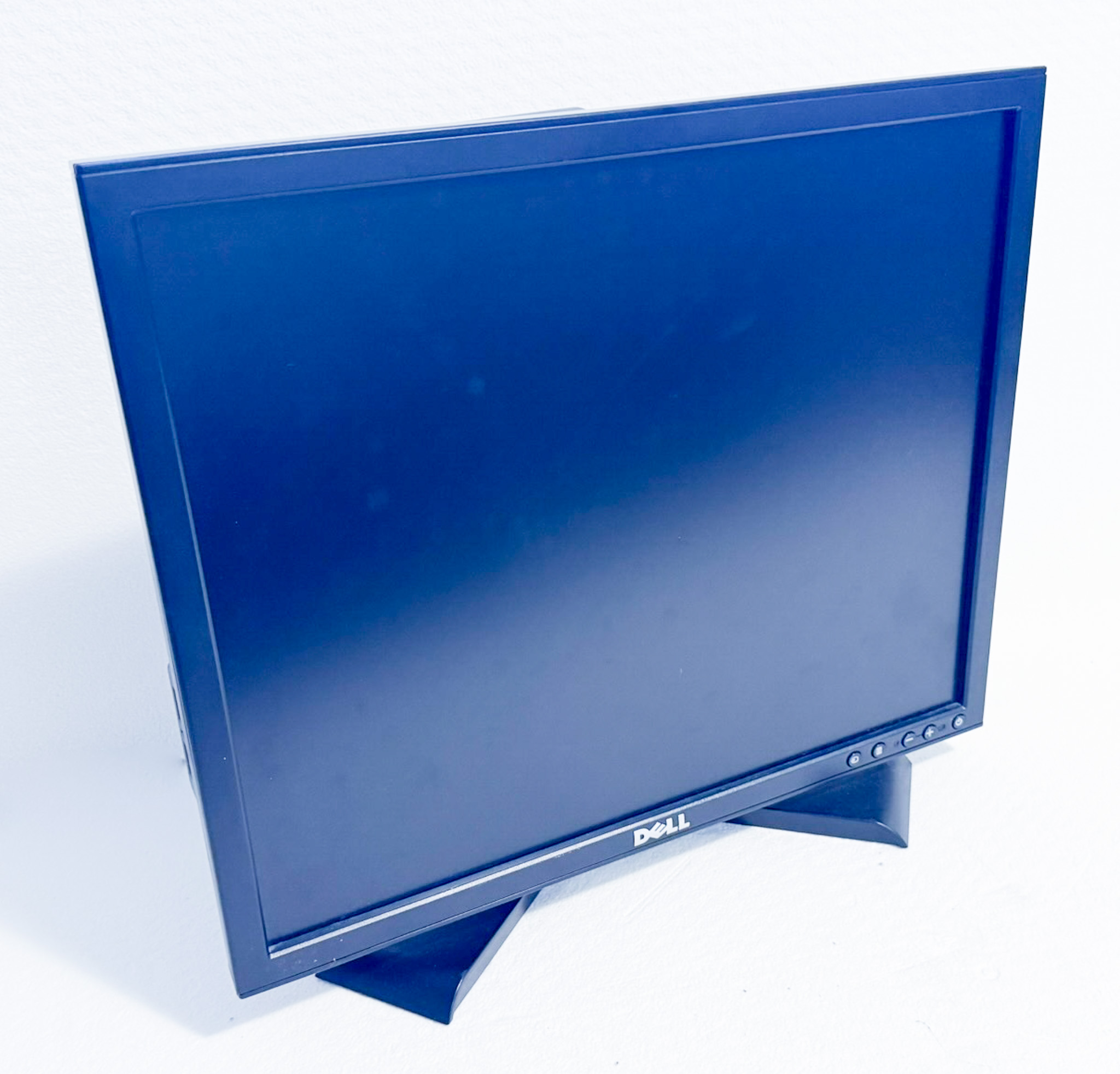 Dell P190ST – 19'' poslovni LCD monitor z ločljivostjo 1280×1024 (SXGA)